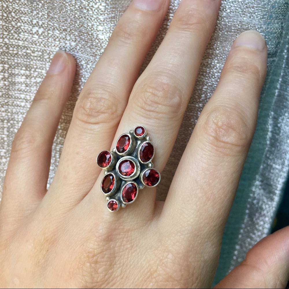 Garnet .925 Sterling Silver Cluster Ring Size 7 - Picture 6 of 7