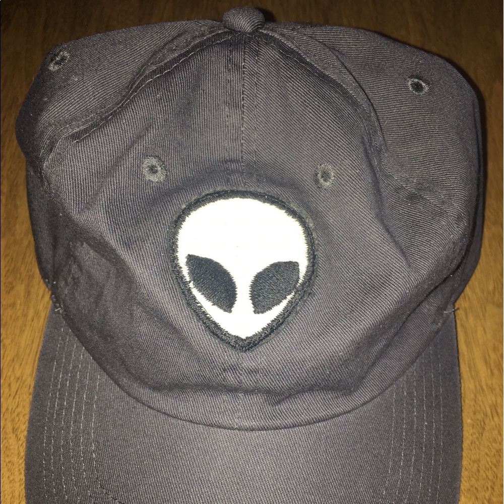 NWOT Brandy Melville Alien Hat