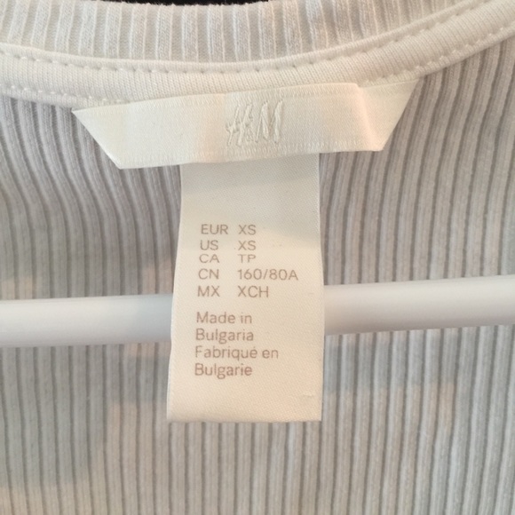 H&M Open Shoulder Top - Picture 3 of 3