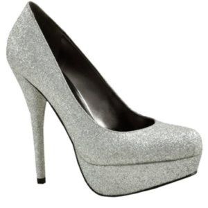 Bakers Sparkly Glitter Silver Pumps❄️