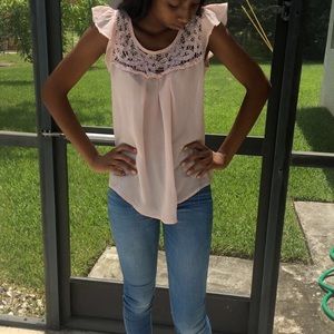 🔥Pink ruffled sleeve top🔥