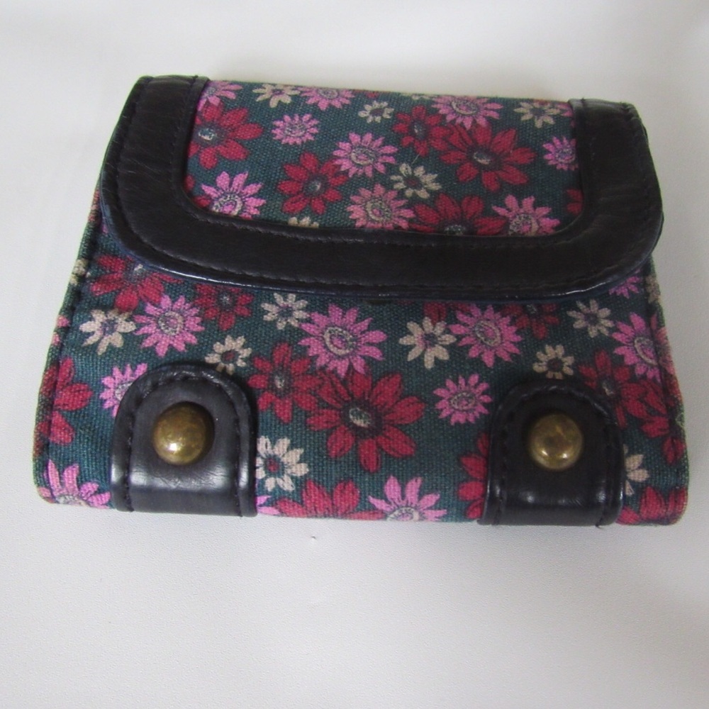 Small floral wallet with ID slot
