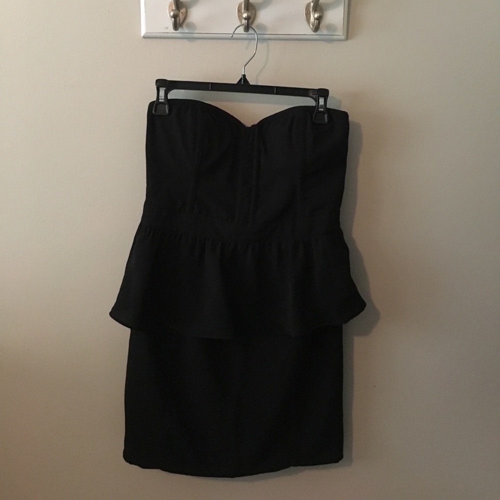 UO NWT black dress