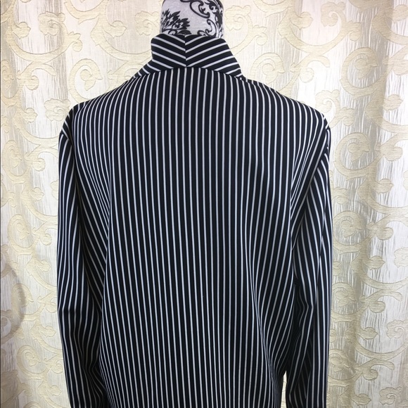 Lightweight Vintage top - Picture 3 of 6