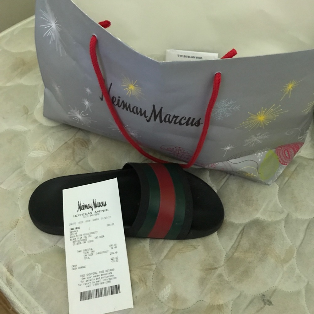 Gucci flops