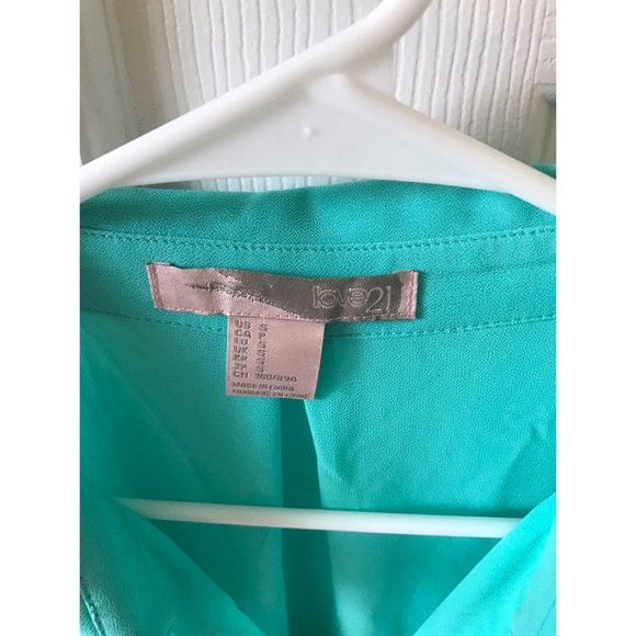 🤩Blue blouse🤩 - Picture 2 of 3