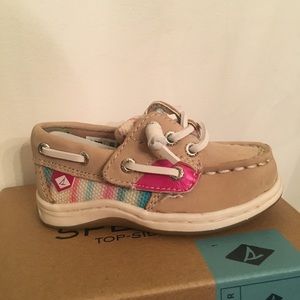 NWT Songfish Jr Striped Sperry