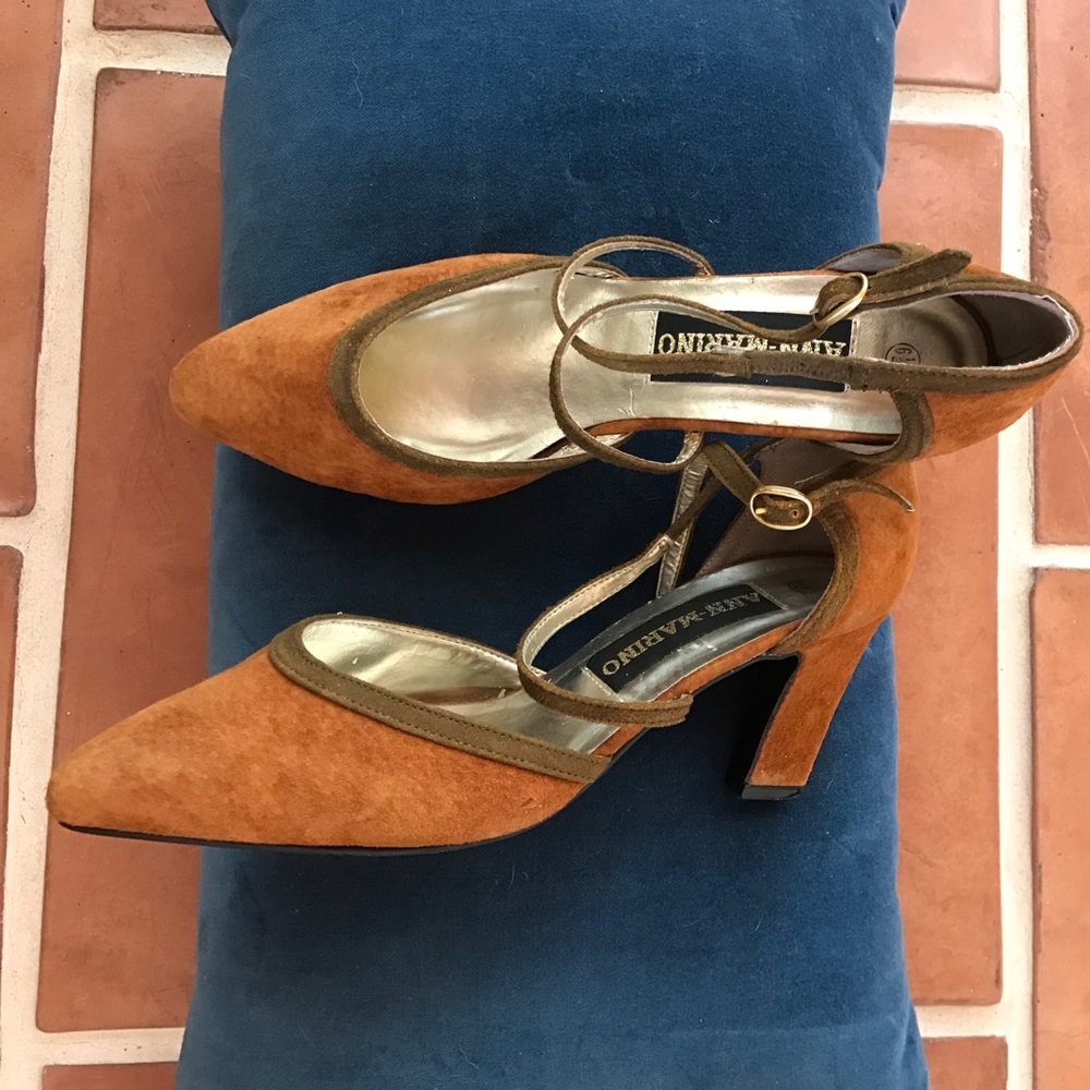 Ann Marino Tobacco Brown Leather Heels - Picture 1 of 8