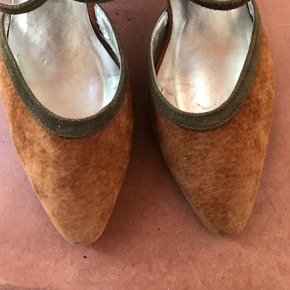 Ann Marino Tobacco Brown Leather Heels - Picture 5 of 8