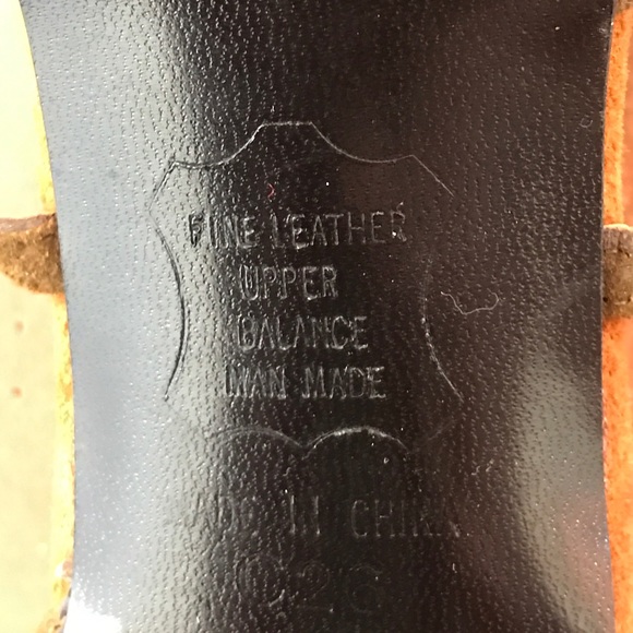 Ann Marino Tobacco Brown Leather Heels - Picture 8 of 8