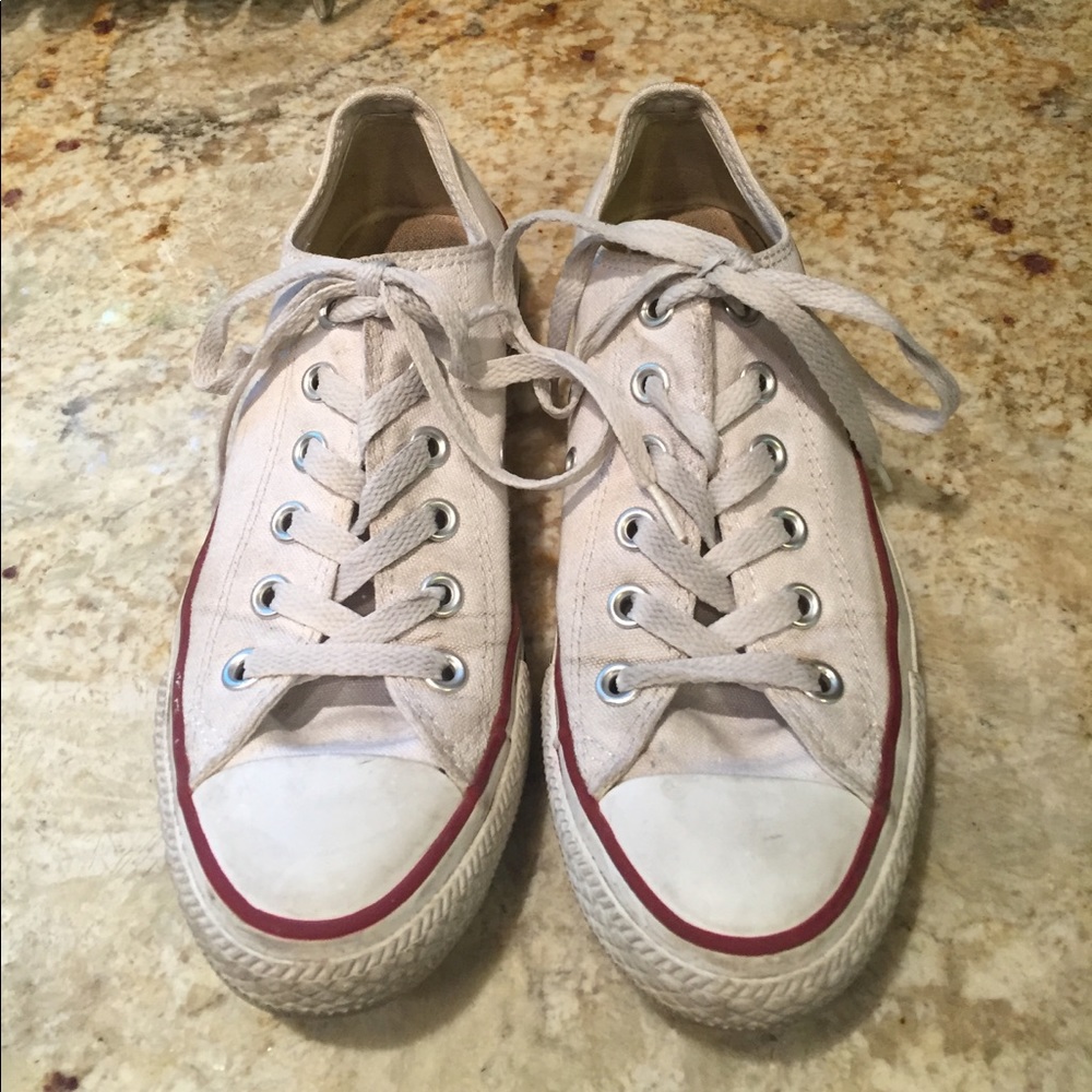 White Converse Low To All Star Converse Size 7