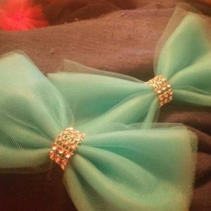 Hair bows