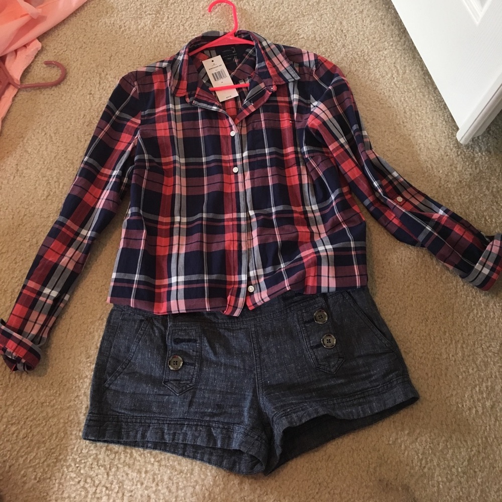 Tommy Hilfiger plaid button down shirt