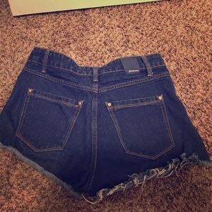 High waist shorts 🙌🏻🙆🏻