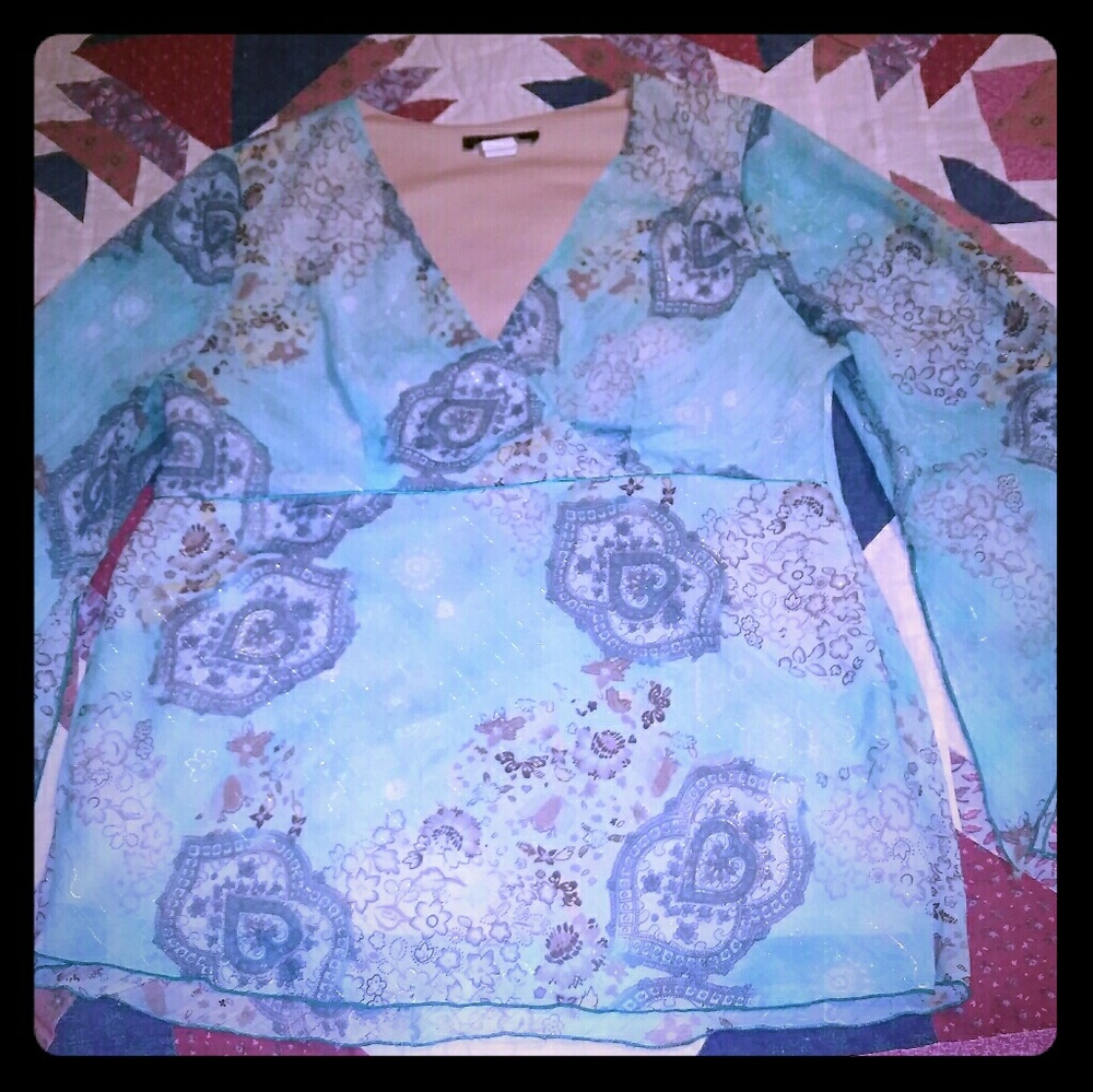 Women's shirt