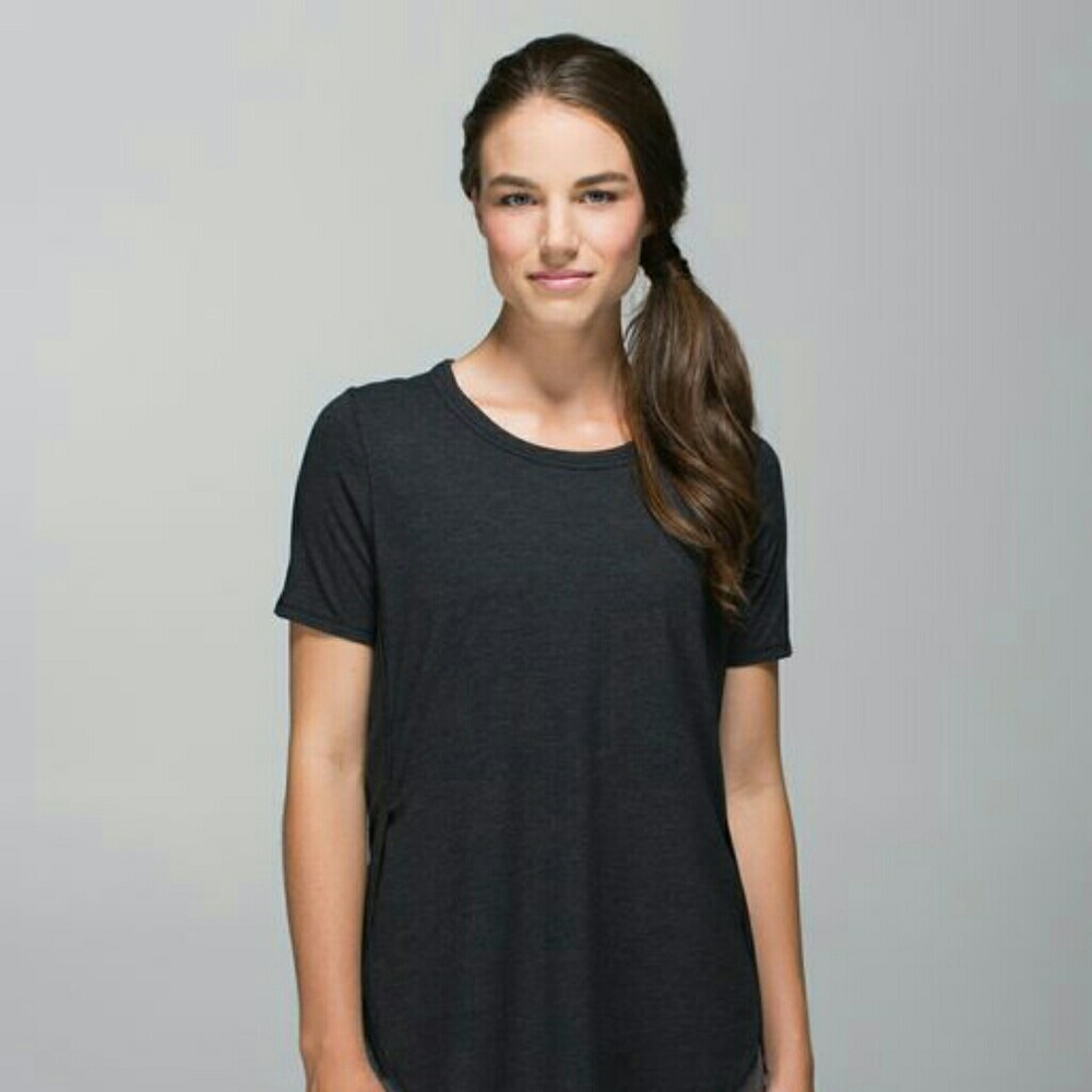 *****ISO Lululemon OM Tee Size 10 or 12*****