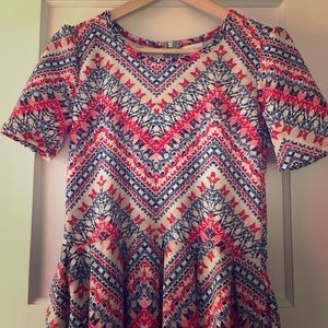 Amelia Dress M - LuLaRoe