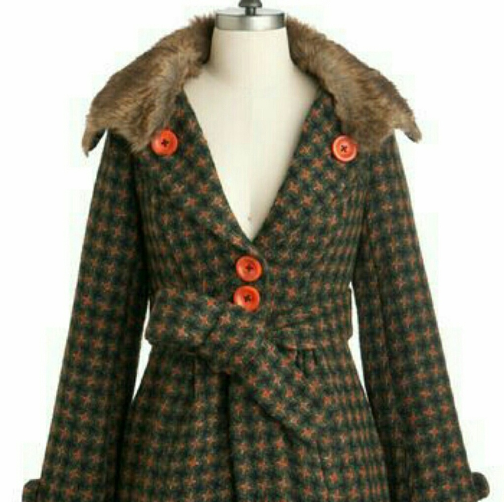 NWT peacoat with detachable faux fur collar