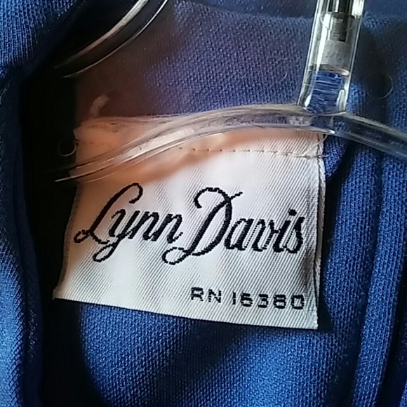 Front Pocket Dress - Picture 5 of 5