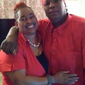 Meet your Posher, Elder dee dee