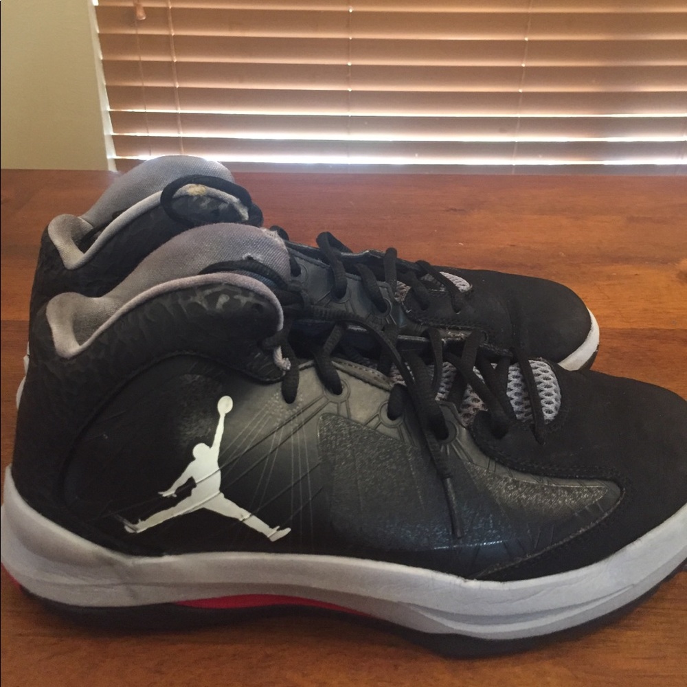 Jordan Flywire athletic shoes size 9 men's