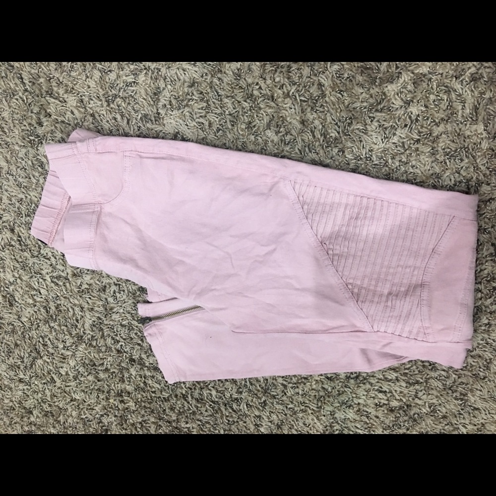 Blush pink motto jeans