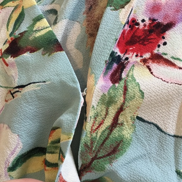 Floral V Neck Romper in Sky - Picture 6 of 7