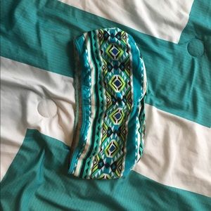 Green blue white and black bandeau