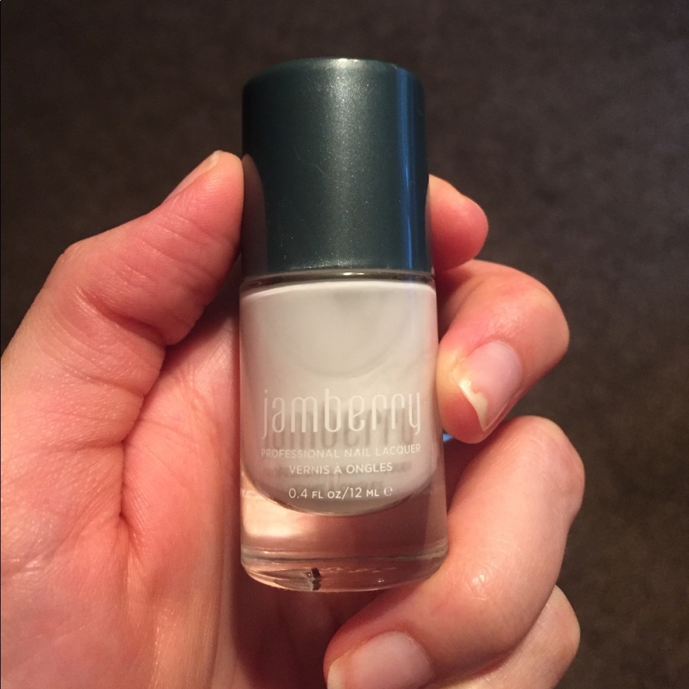 Jamberry smoothing base coat