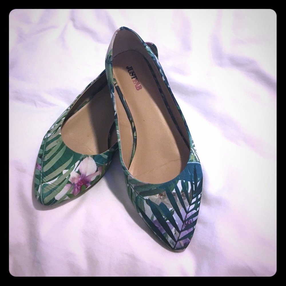 Tropical Flats size 6.5