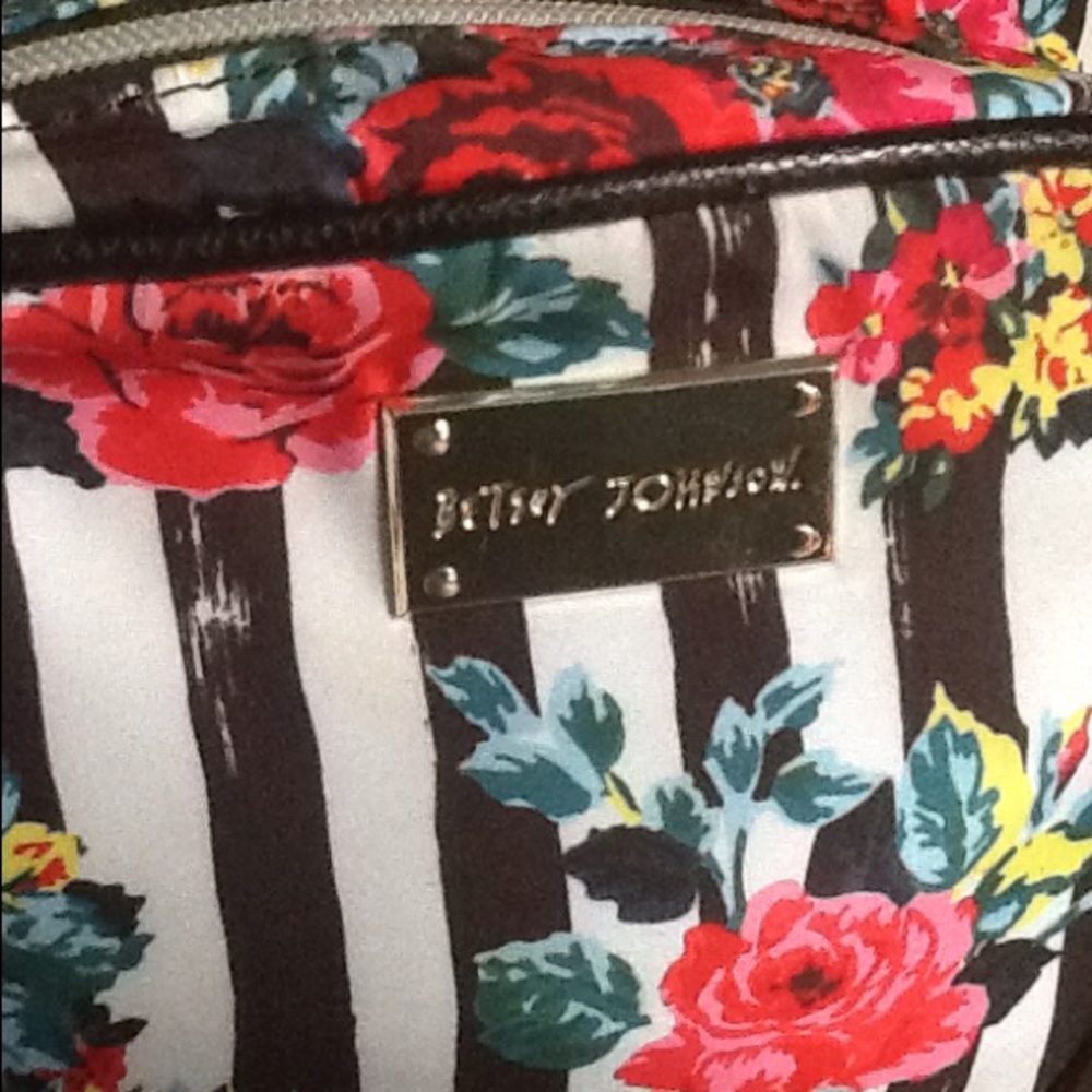 Betsy Johnson bag - Picture 2 of 3