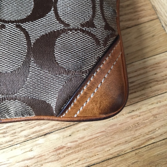 ✨Authentic Coach Wristlet - Picture 5 of 5