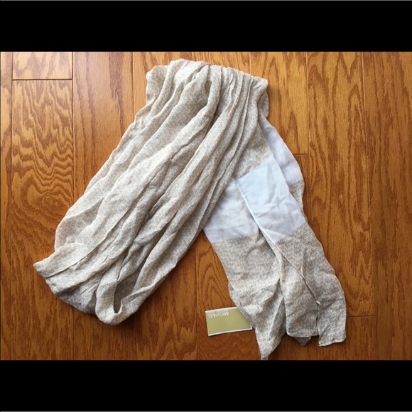 NWT Michael Kors MK logo scarf - Picture 3 of 5