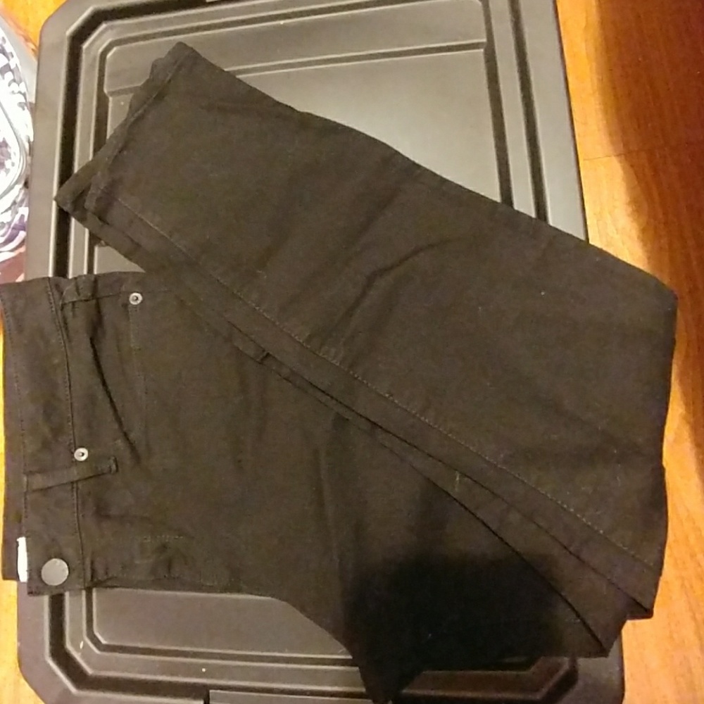 Black Skinny Jeans