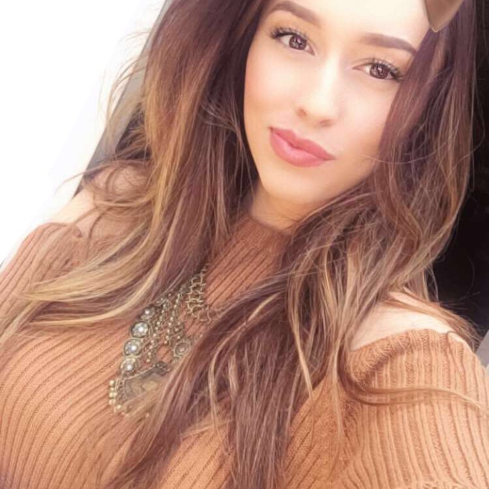 Meet your Posher, Andrea