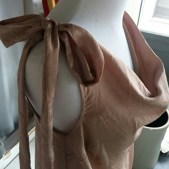 Old Navy woman top champagne color size small bow sleeve - Picture 3 of 5