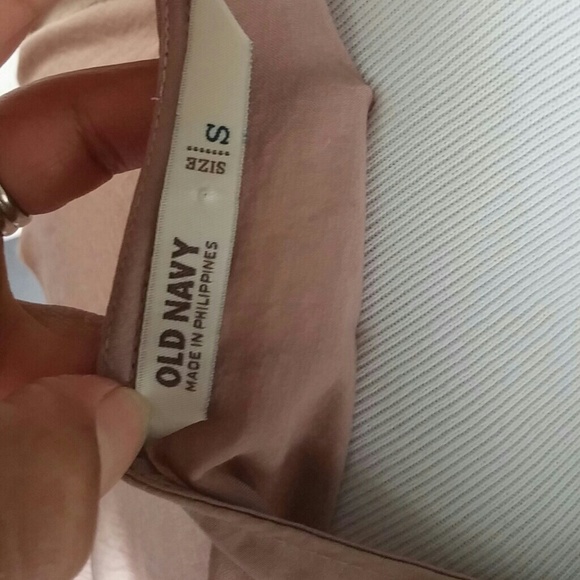 Old Navy woman top champagne color size small bow sleeve - Picture 5 of 5