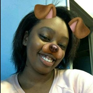 Meet your Posher, Amina