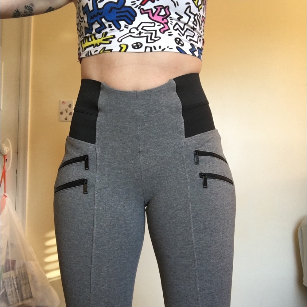 High waisted pants with zippers