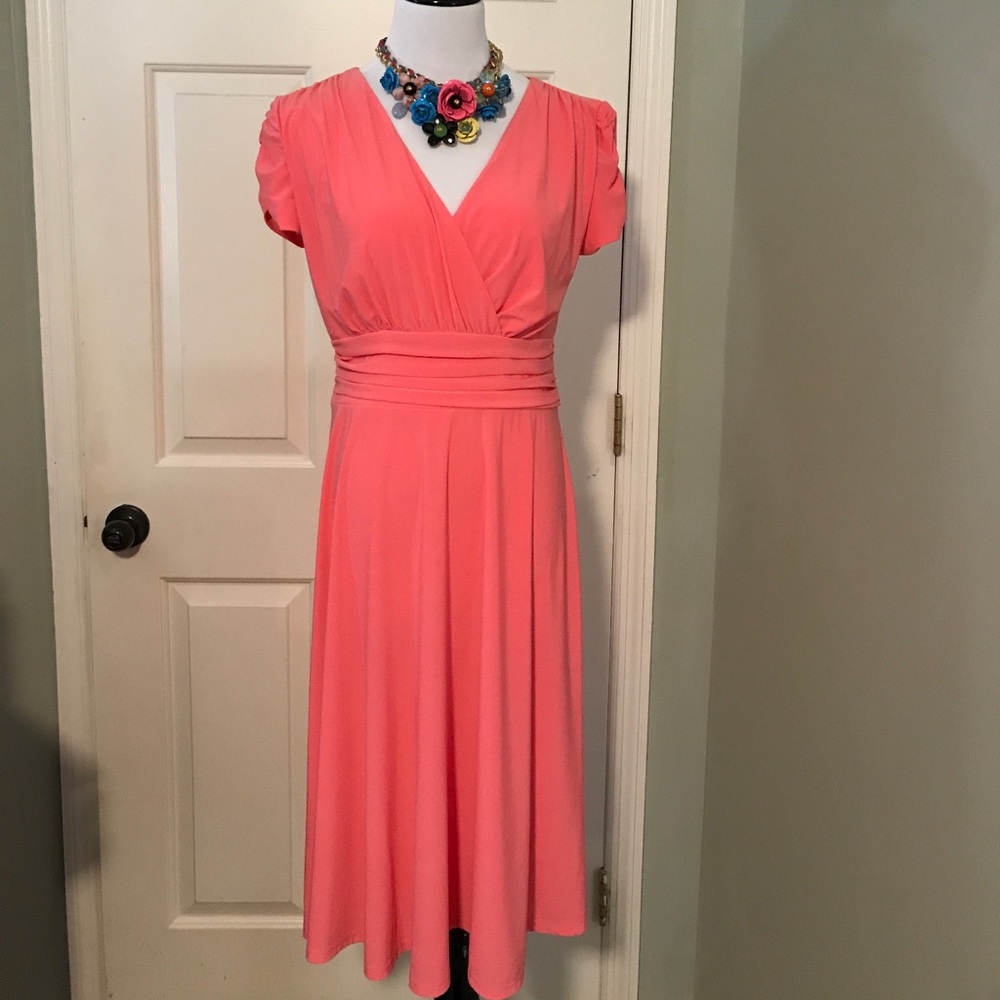 Coral Midi-Dress. Cinched Sleeve. Ruffled Waist. 4