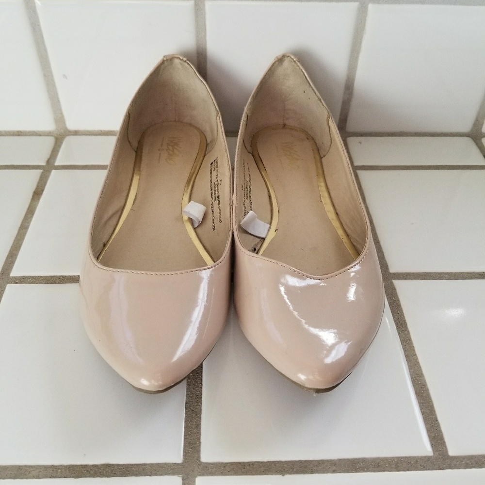 Patent leather blush flats