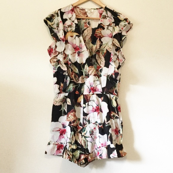 Floral V Neck Romper in Black - Picture 3 of 7