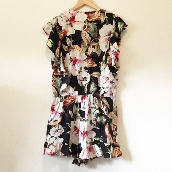 Floral V Neck Romper in Black - Picture 4 of 7