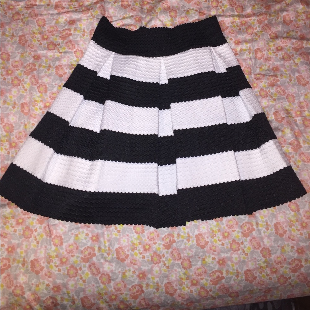 Pleated skirt