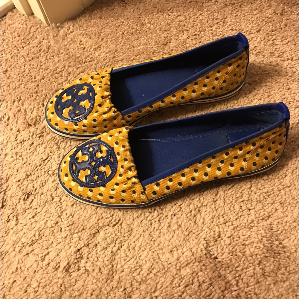 Tory burch espadrilles.