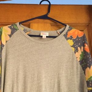 LuLaRoe Randy top