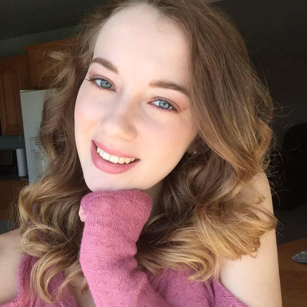 Meet your Posher, Nicole