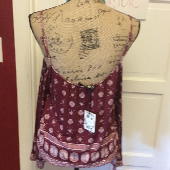 🔴5for$25🔴Cute cold shoulder blouse - Picture 6 of 7