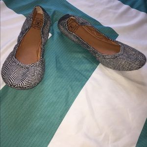 Lucky brand flats