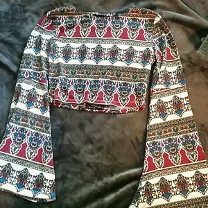 CUTE Long sleeve crop top!